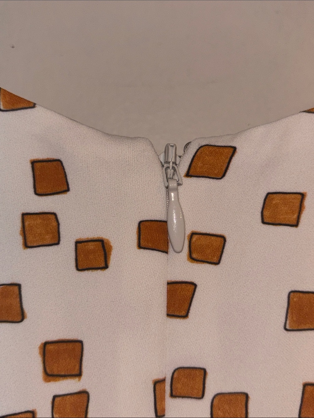 🟧 M.M. Lafleur The Nejvi Top ~ Mosaic Print - Picture 9 of 9